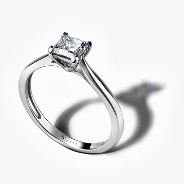 Pierścionek zaręczynowy białe złoto Niezwykły W.KRUK