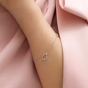 Bransoleta srebrna z diamentem laboratoryjnym 
<br/>
Czułość W.KRUK