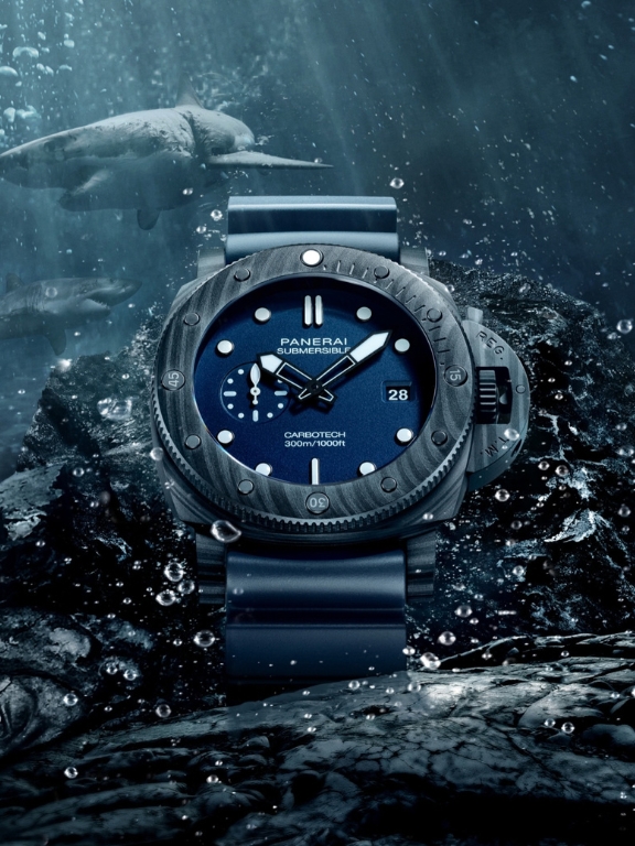 SUBMERSIBLE