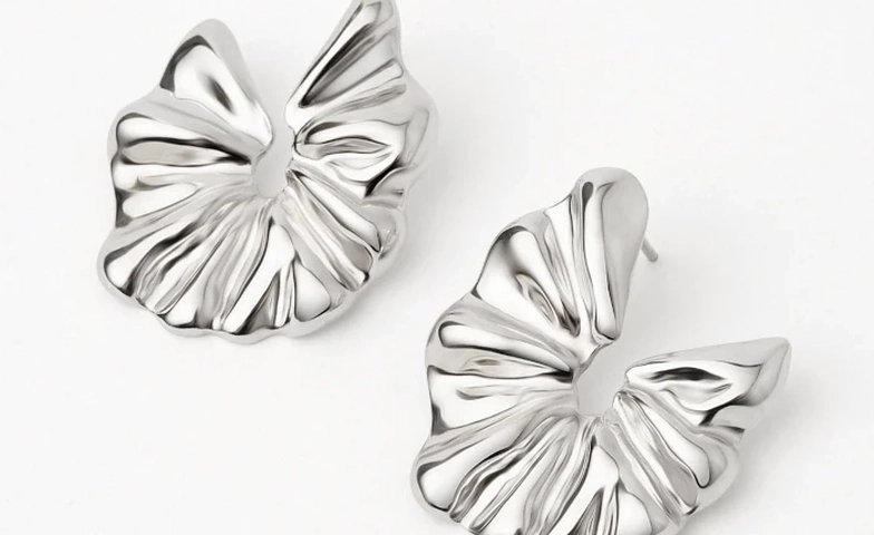 Jak odróżnić biżuterię srebrną od posrebrzanej?