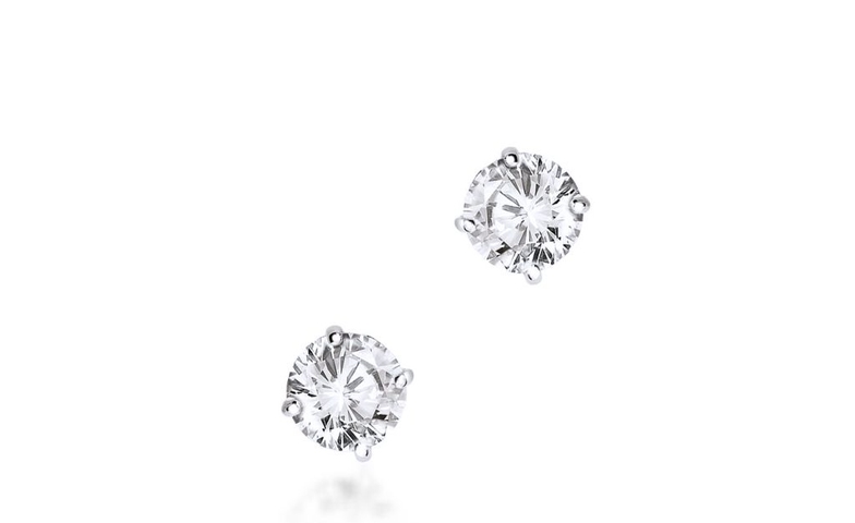 Jakie kolczyki do garnituru