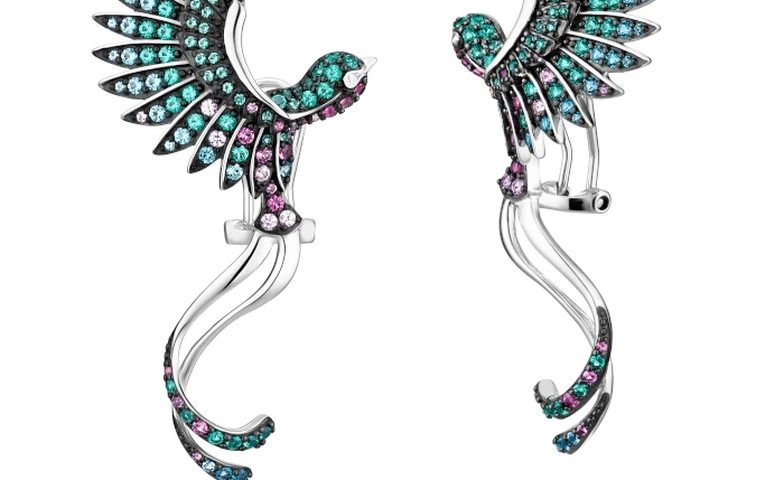 Jakie kolczyki do sukienki hiszpanki?