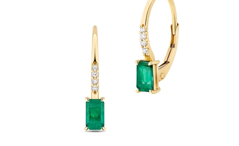 Kwadratowa twarz-jak dobrać biżuterię