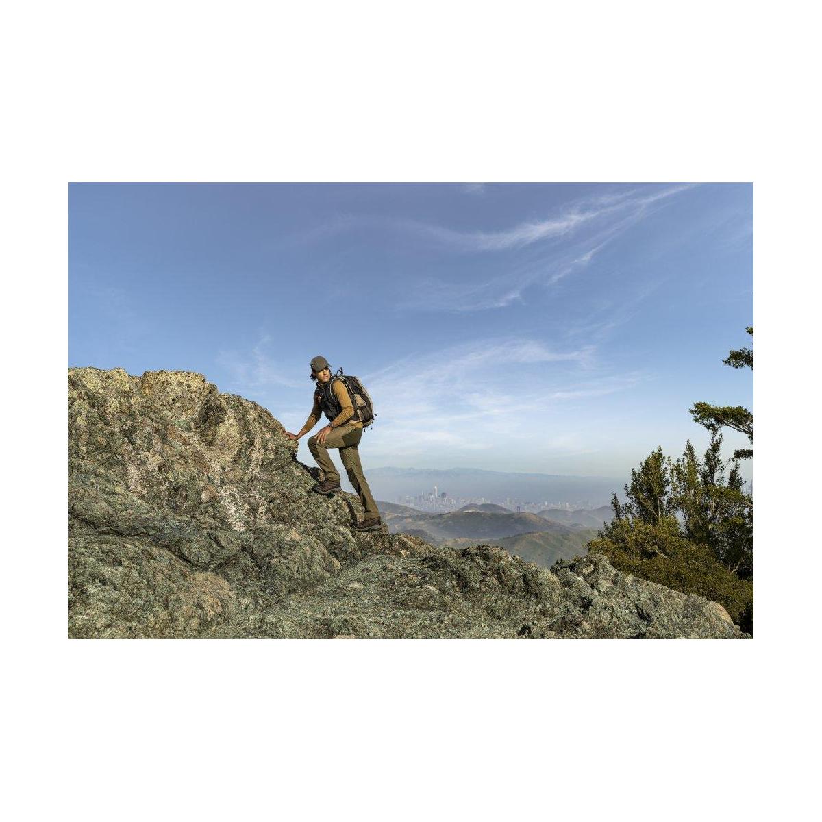 ZEGAREK GARMIN INSTINCT CROSSOVER AMOLED