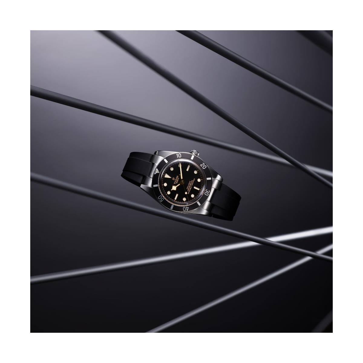 TUDOR BLACK BAY 54
