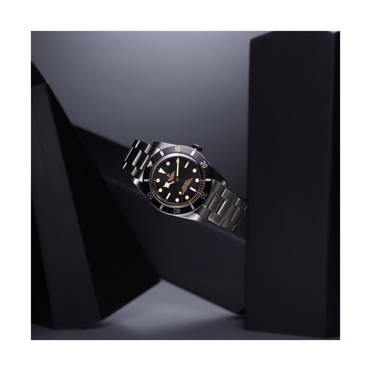 TUDOR BLACK BAY 54