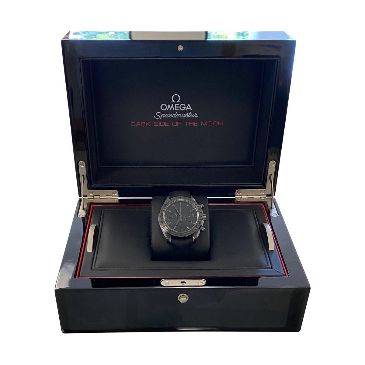ZEGAREK OMEGA SPEEDMASTER Dark Side of the Moon