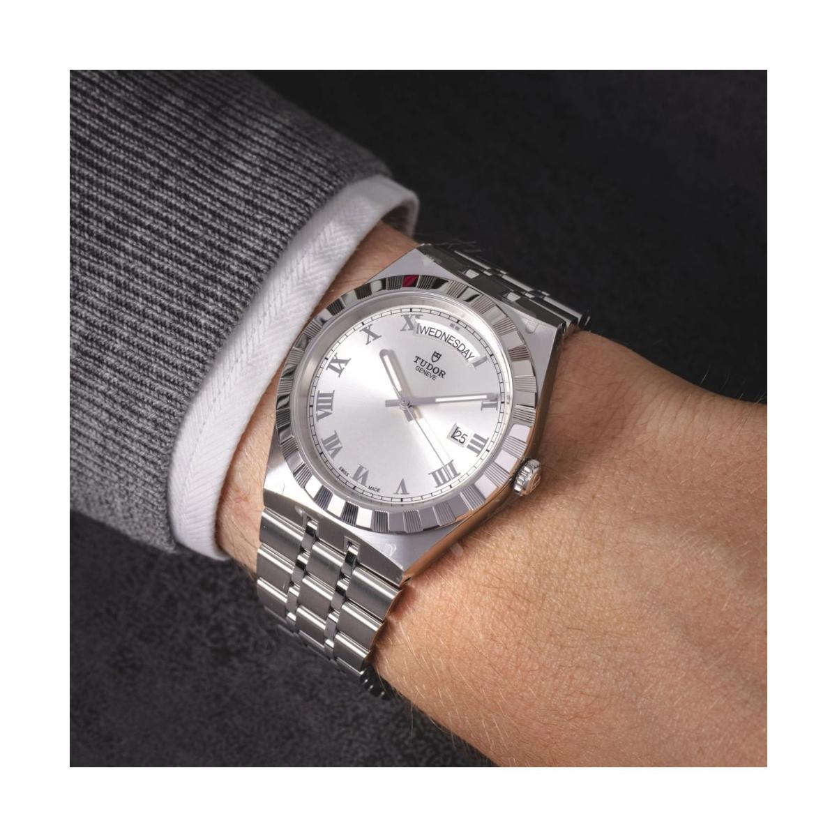 TUDOR ROYAL