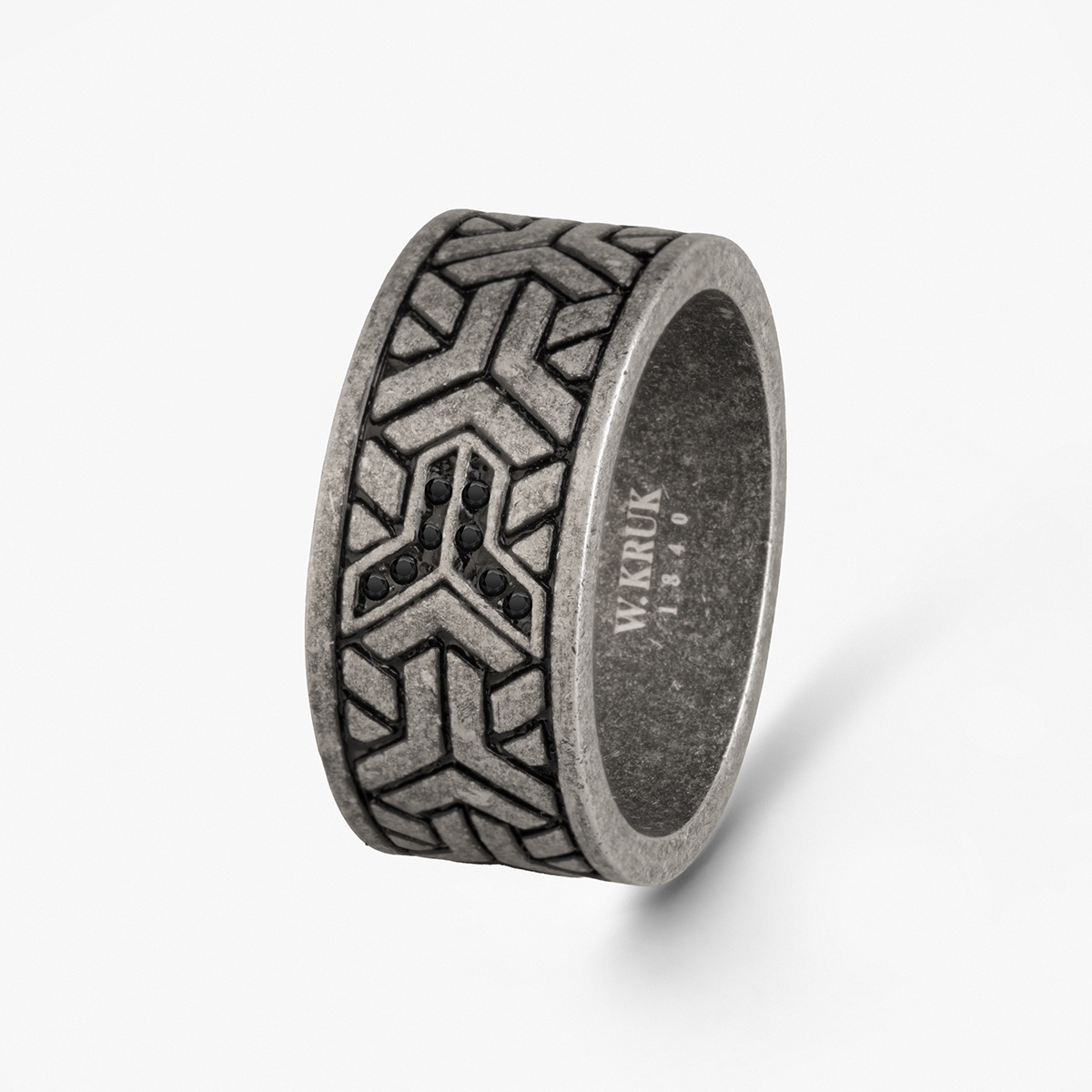 Pierścionek ze stali z czarnymi cyrkoniami