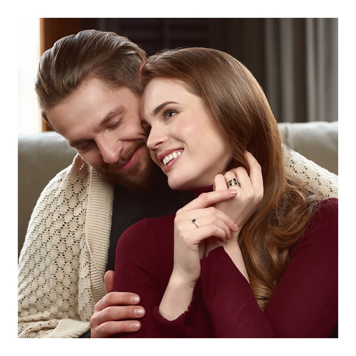 Pierścionek złoty bicolor z szafirami i diamentami