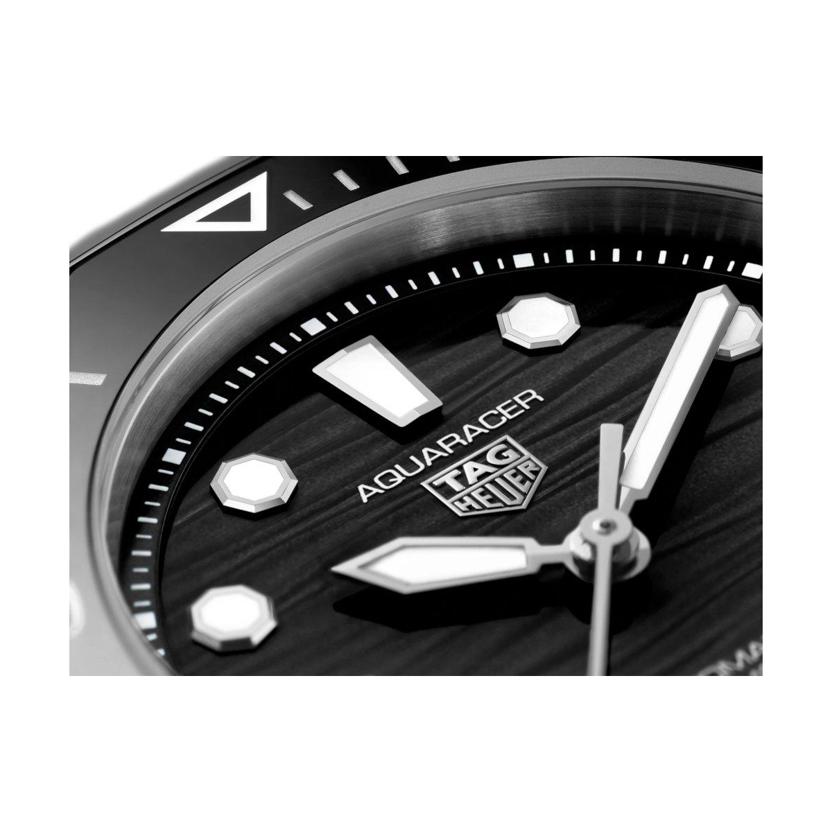 ZEGAREK TAG HEUER AQUARACER PROFESSIONAL 300 DATE