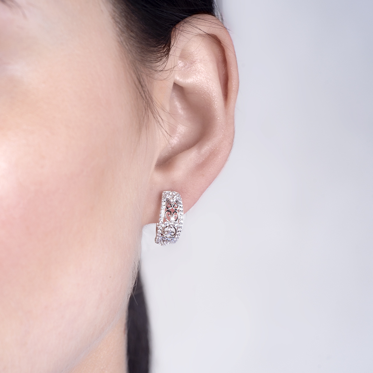 Kolczyki srebrne ażurowe z cyrkoniami