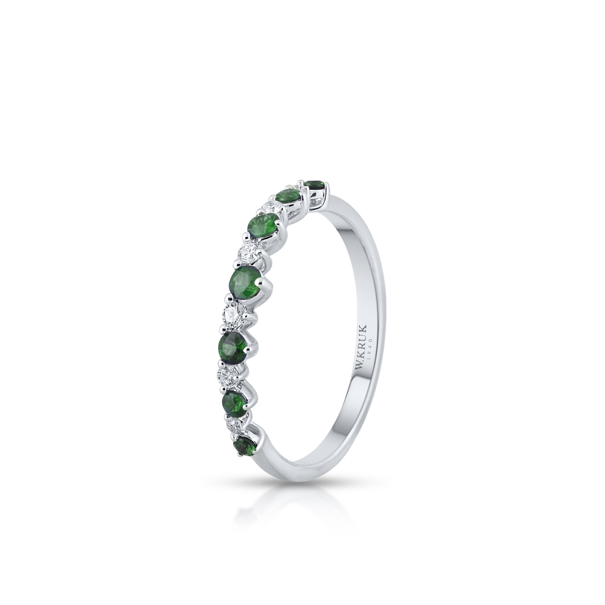 Pierścionek białe złoto z diamentami i szmaragdami