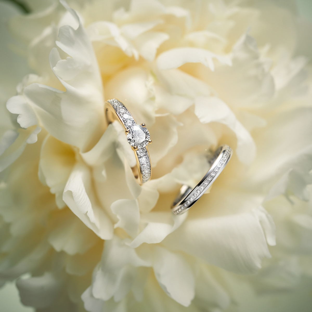 Pierścionek zaręczynowy złoty Szczęśliwy