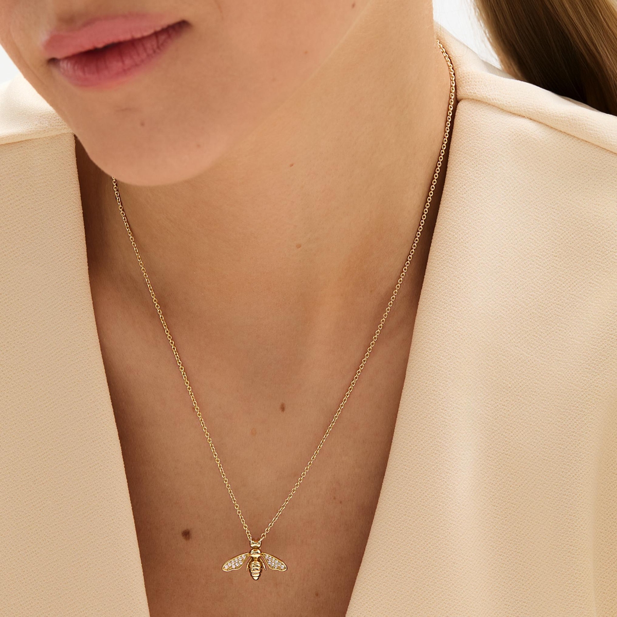 Naszyjnik srebrny pozłacany pszczoła