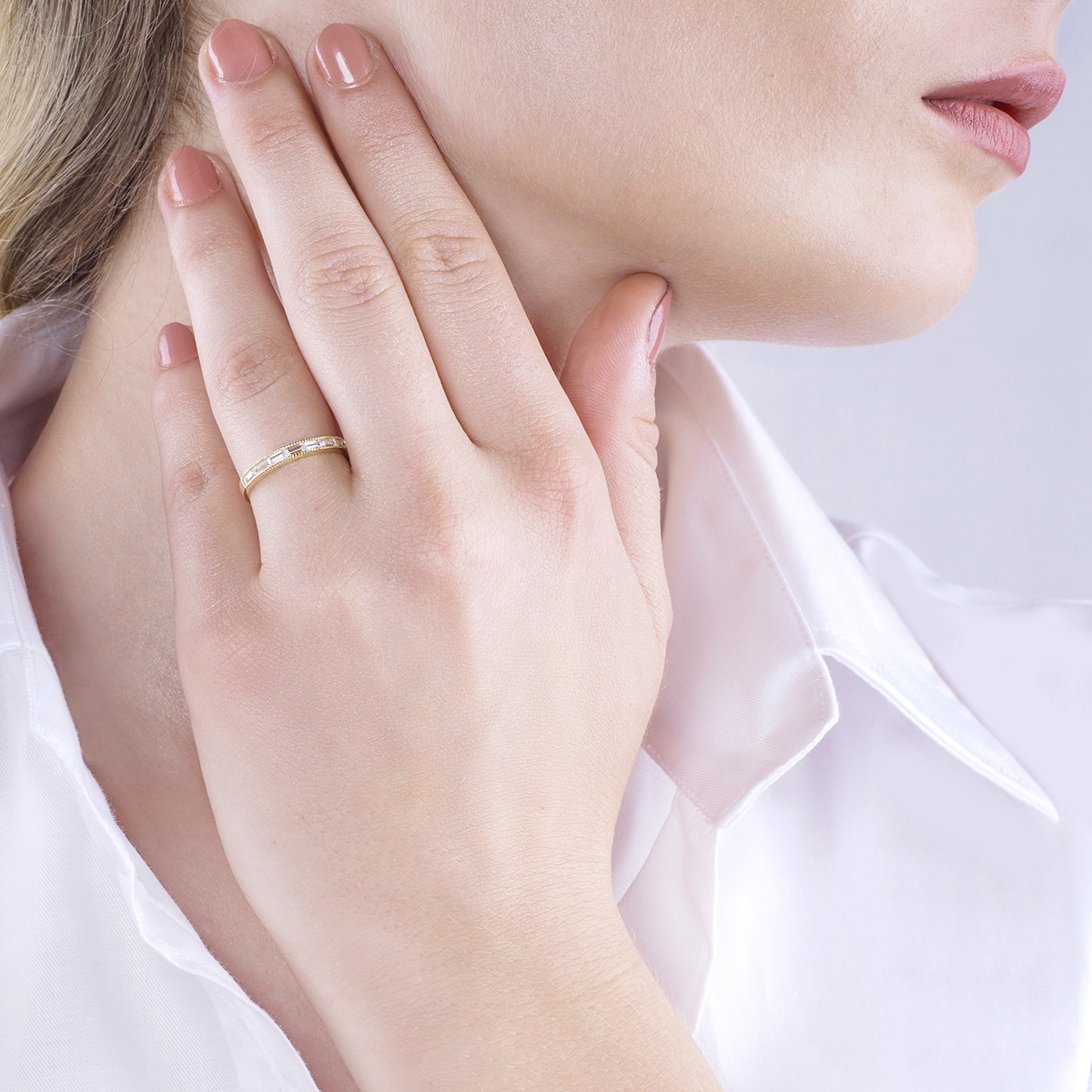 Pierścionek złoty z cyrkoniami