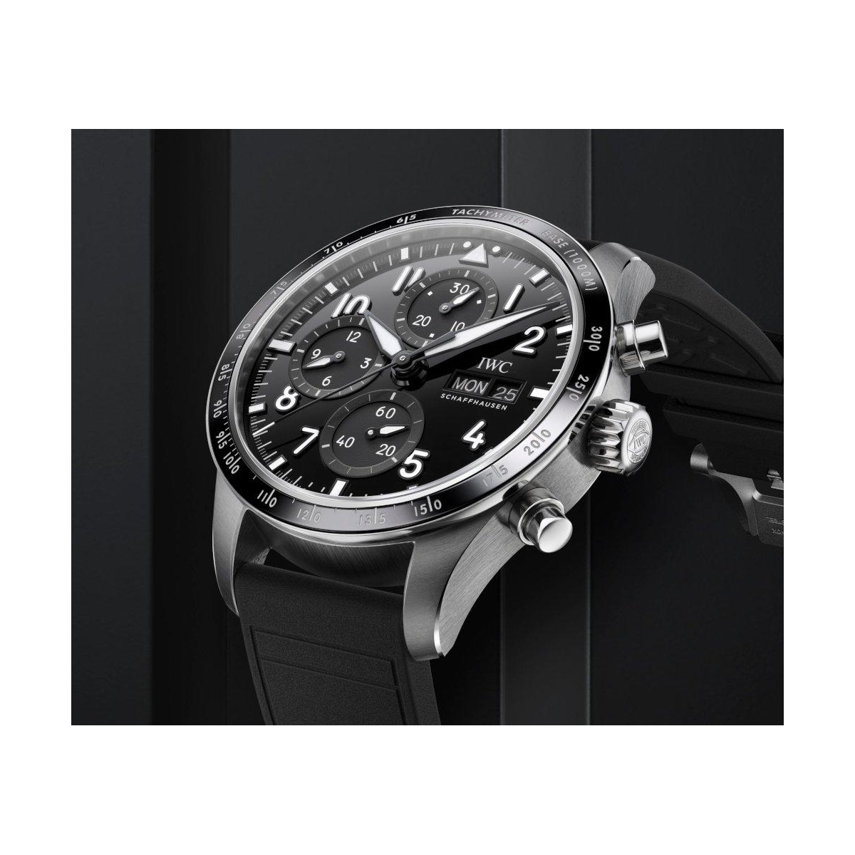 ZEGAREK IWC SCHAFFHAUSEN PILOT'S PERFORMANCE CHRONOGRAPH 41 AMG