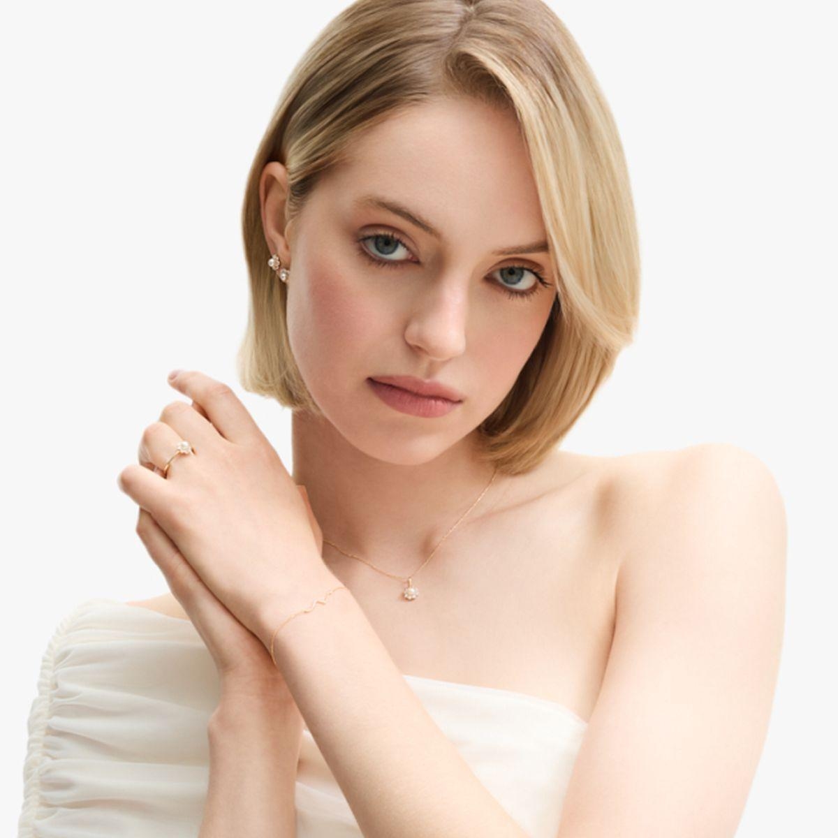 Wisiorek złoty z perłą