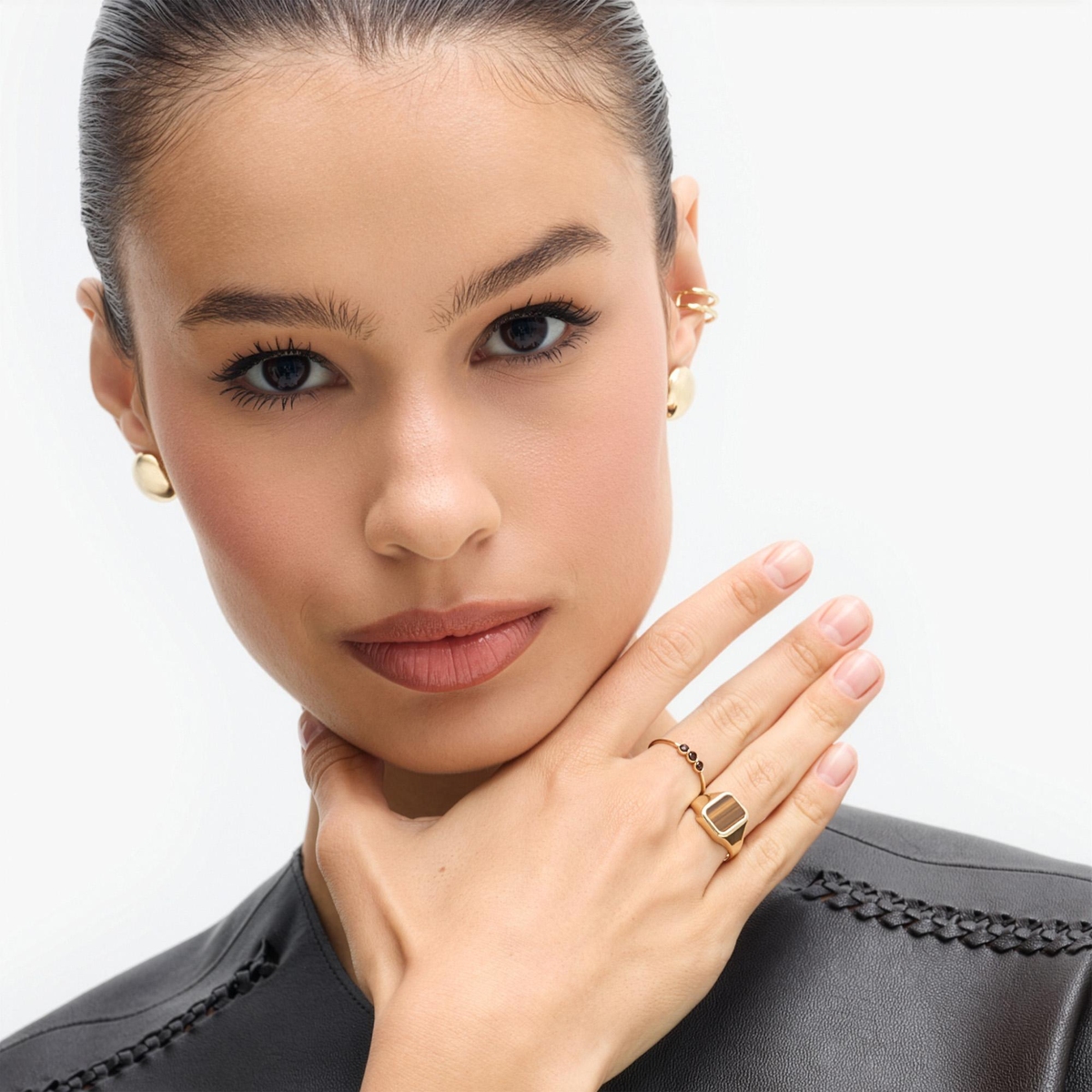 Sygnet złoty z tygrysim okiem