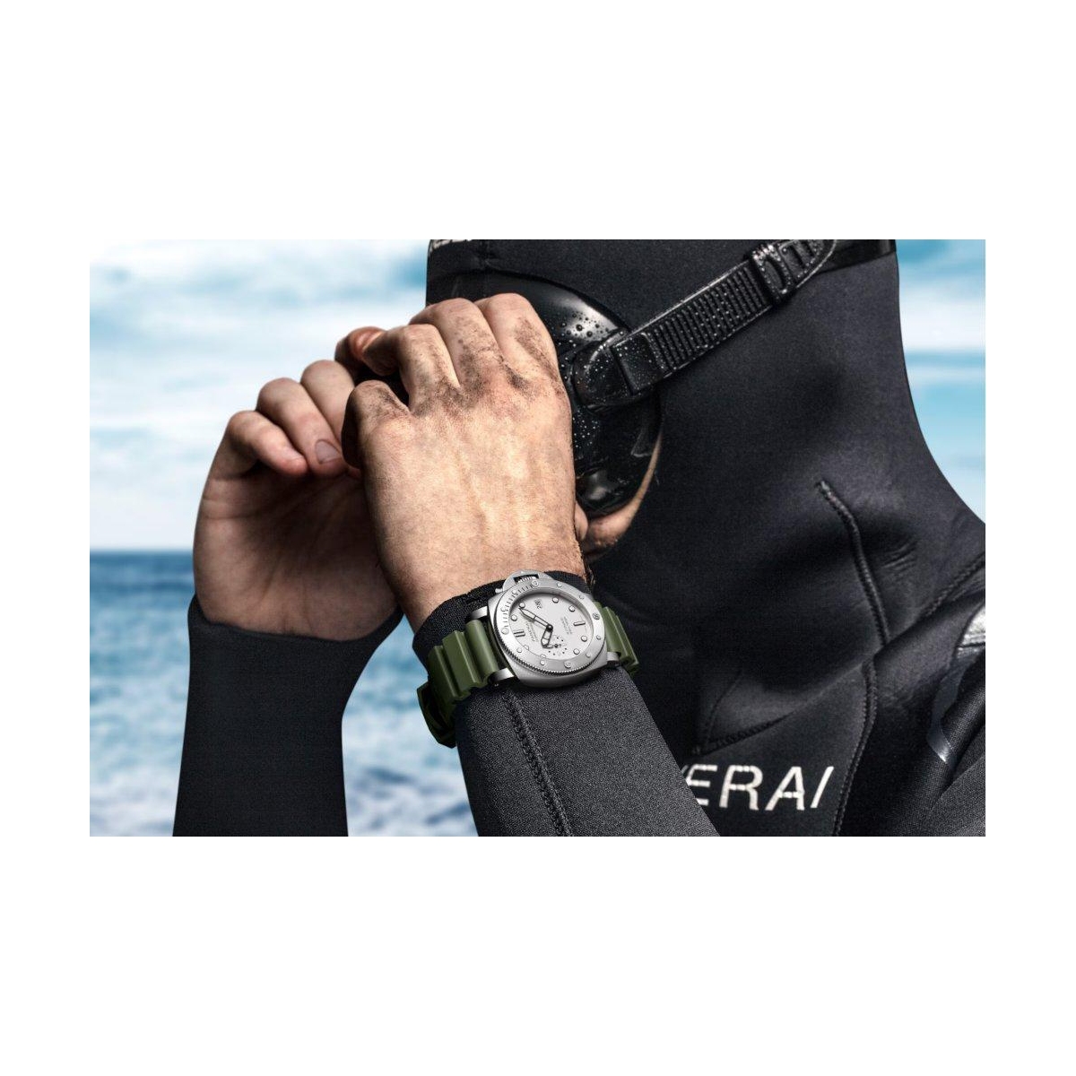 ZEGAREK PANERAI SUBMERSIBLE