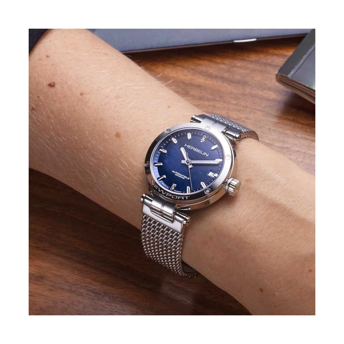 ZEGAREK HERBELIN NEWPORT AUTOMATIC