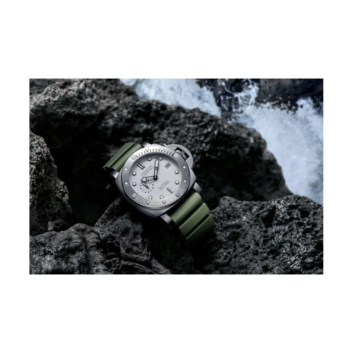 ZEGAREK PANERAI SUBMERSIBLE