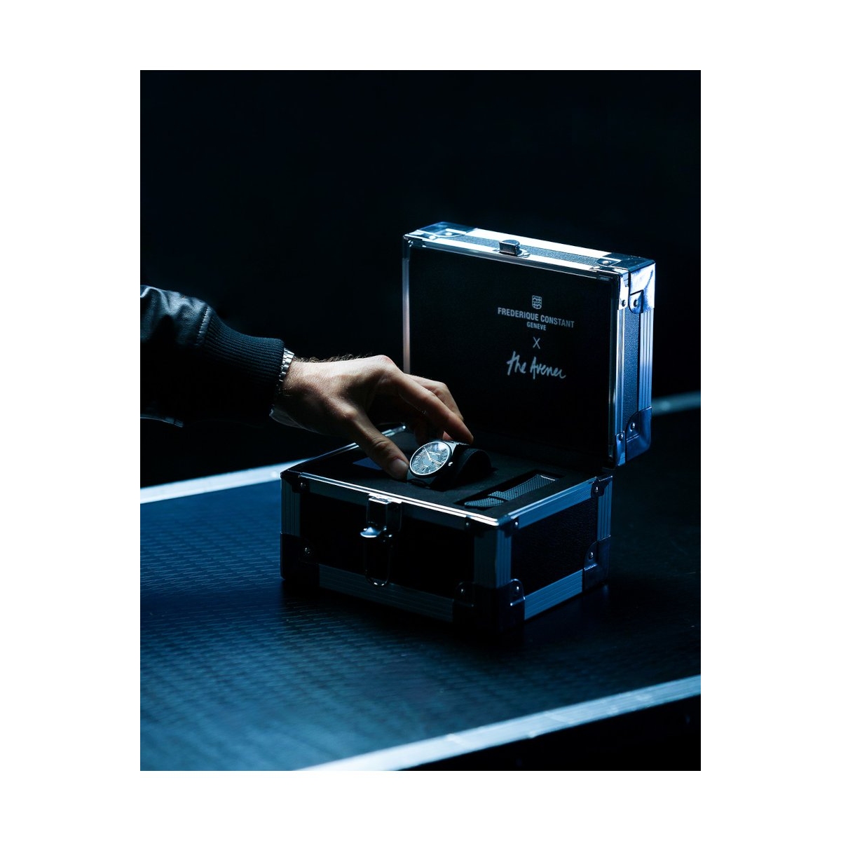 ZEGAREK FREDERIQUE CONSTANT HIGHLIFE AUTOMATIC X THE AVENER LIMITED EDITION