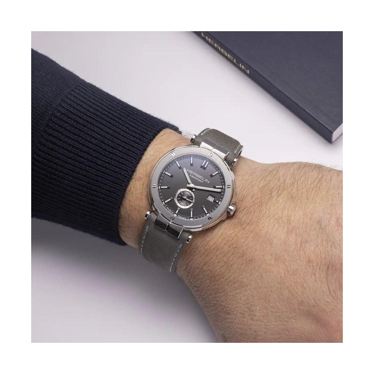 ZEGAREK HERBELIN NEWPORT