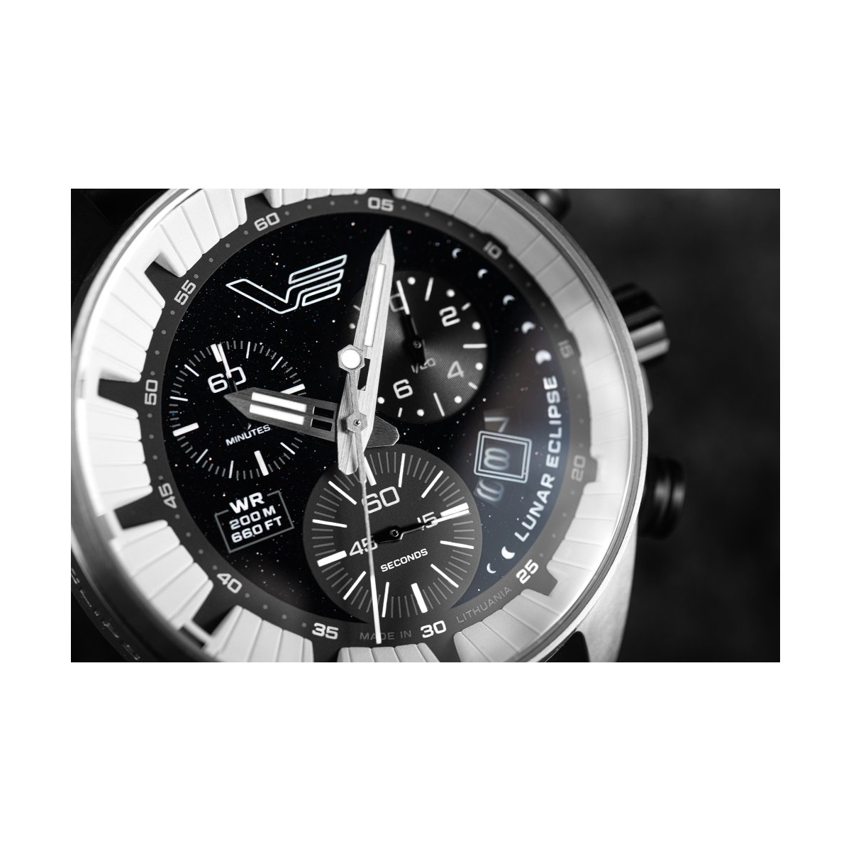 ZEGAREK VOSTOK EUROPE LUNAR ECLIPSE