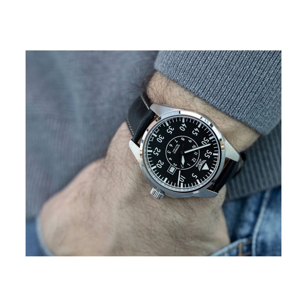 ZEGAREK AVIATOR AIRACOBRA 43 HERITAGE