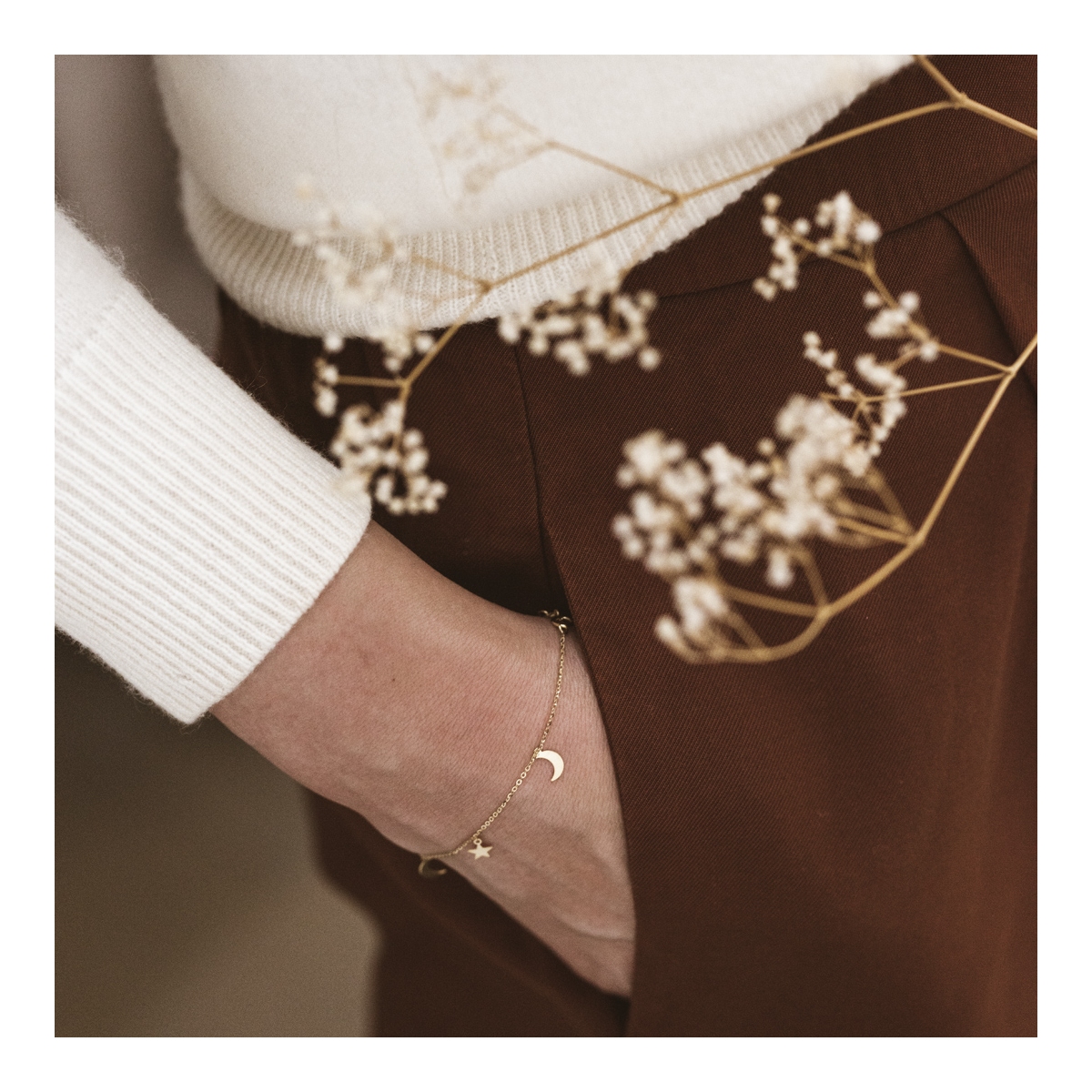 Bransoletka złota z motywem astralnym