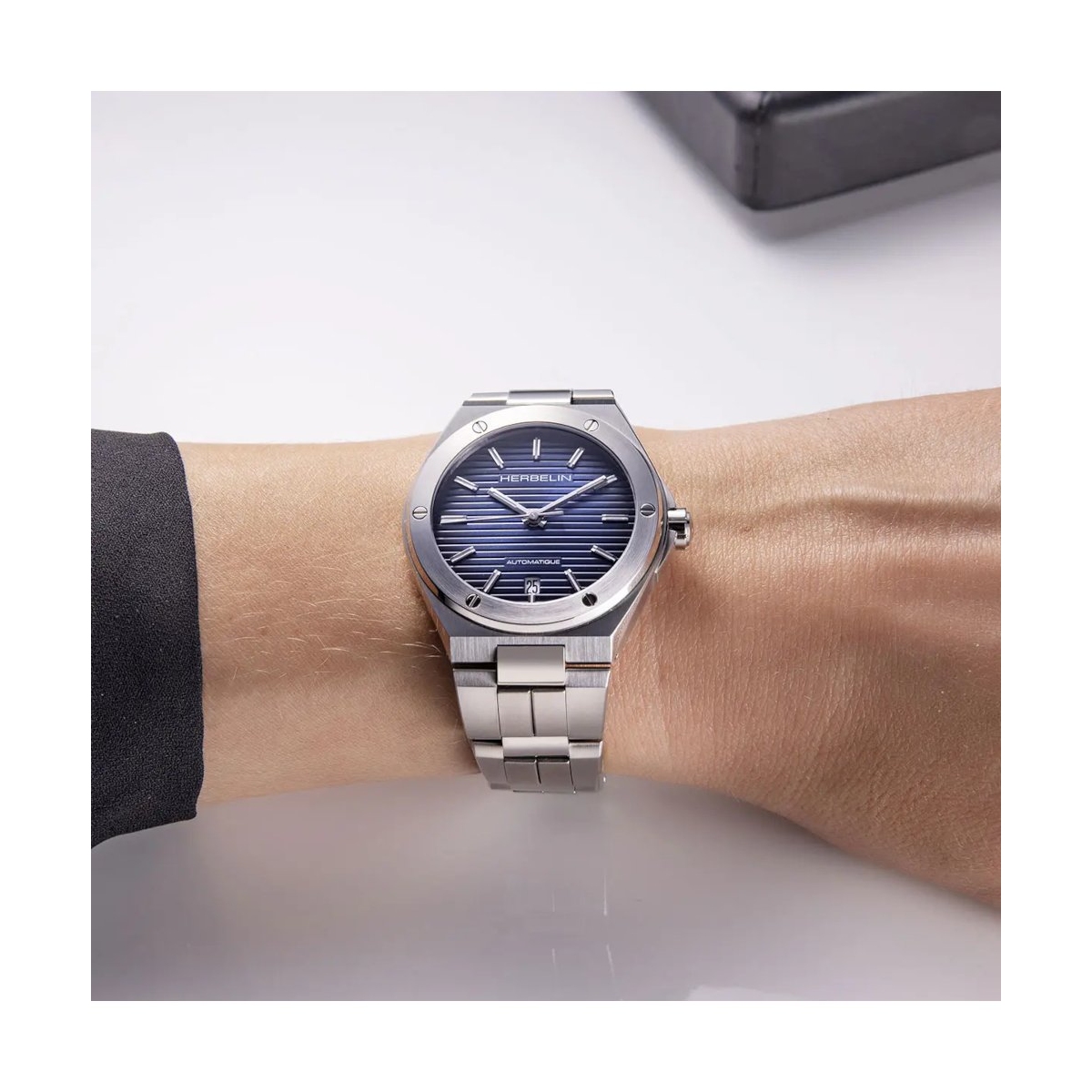 ZEGAREK HERBELIN CAP CAMARAT AUTOMATIC