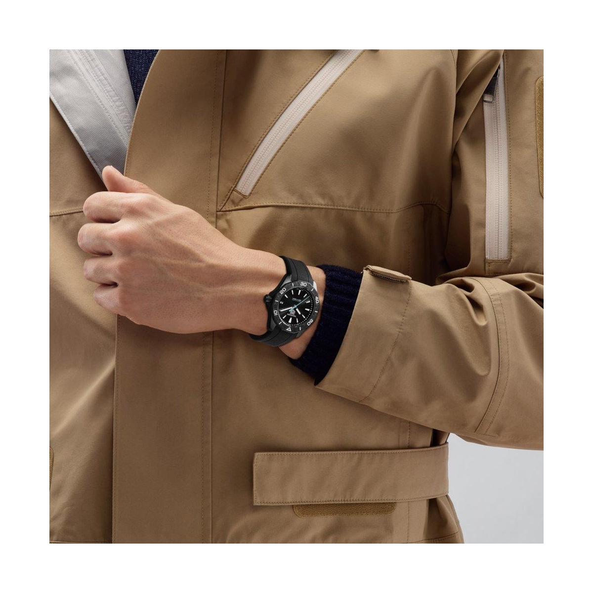 ZEGAREK TAG HEUER AQUARACER PROFESSIONAL 200 SOLARGRAPH