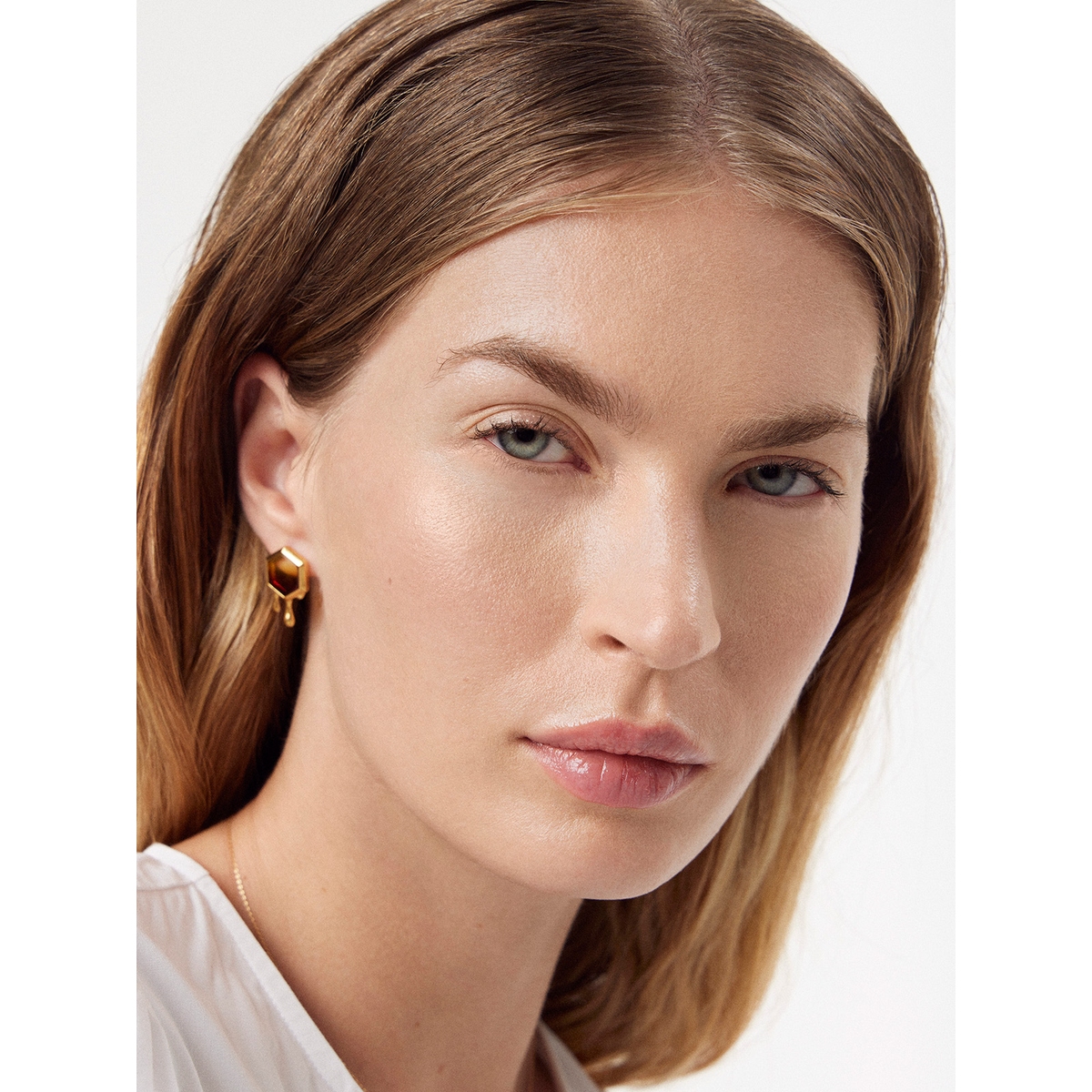 Kolczyki srebrne z bursztynem Miodowa