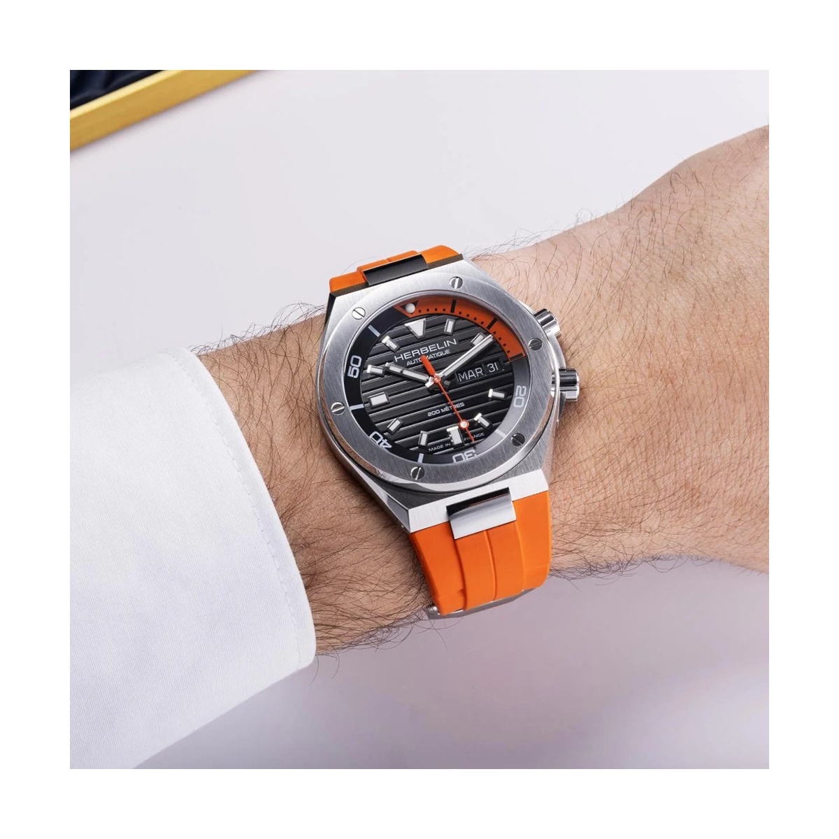 ZEGAREK HERBELIN CAP CAMARAT DIVER AUTOMATIC