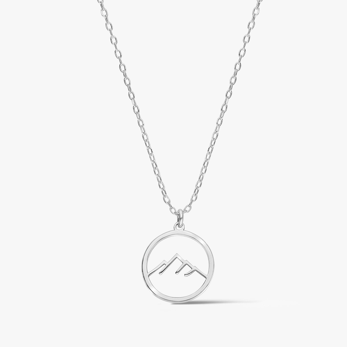 Naszyjnik srebrny z motywem gór