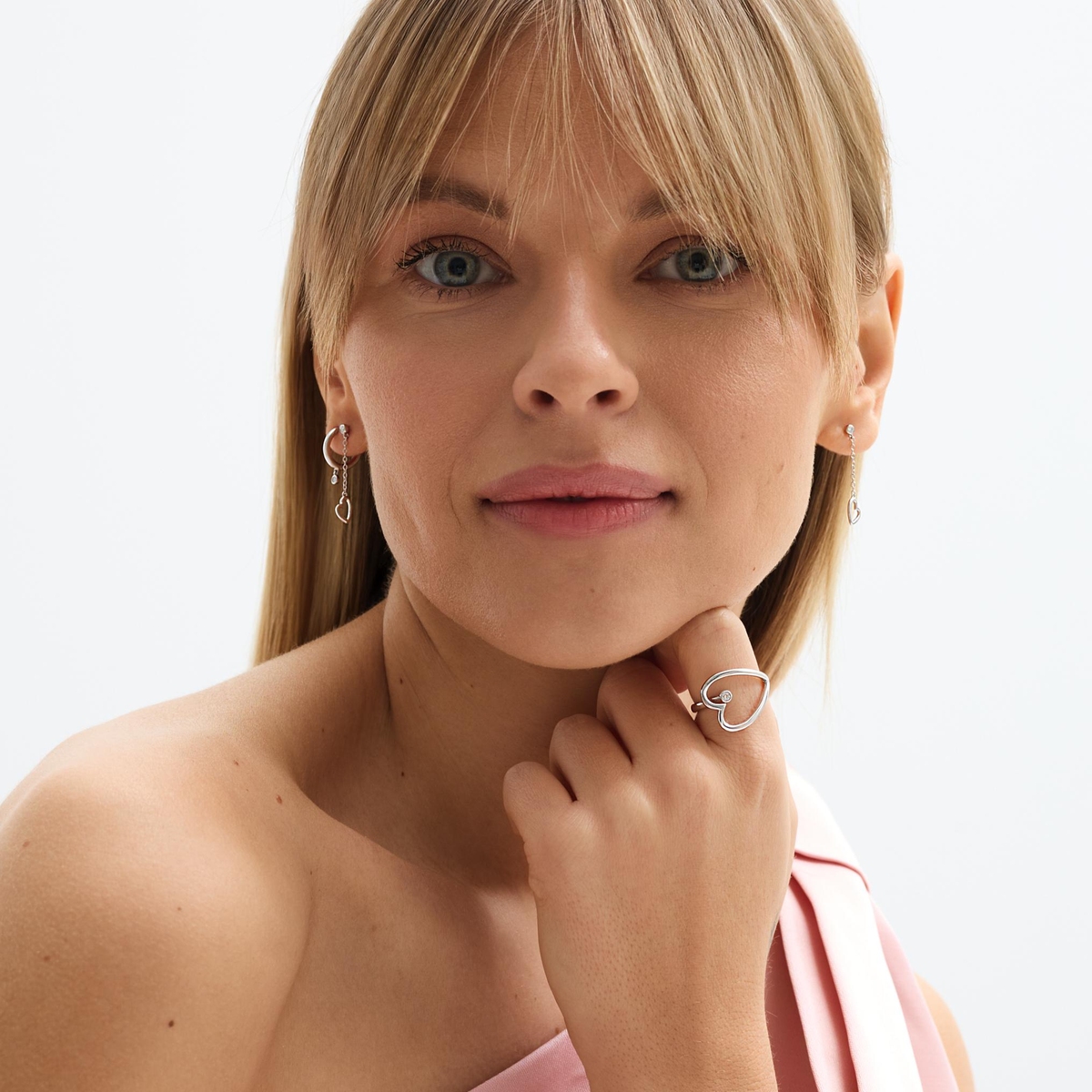 Kolczyki srebrne z diamentami laboratoryjnymi Czułość