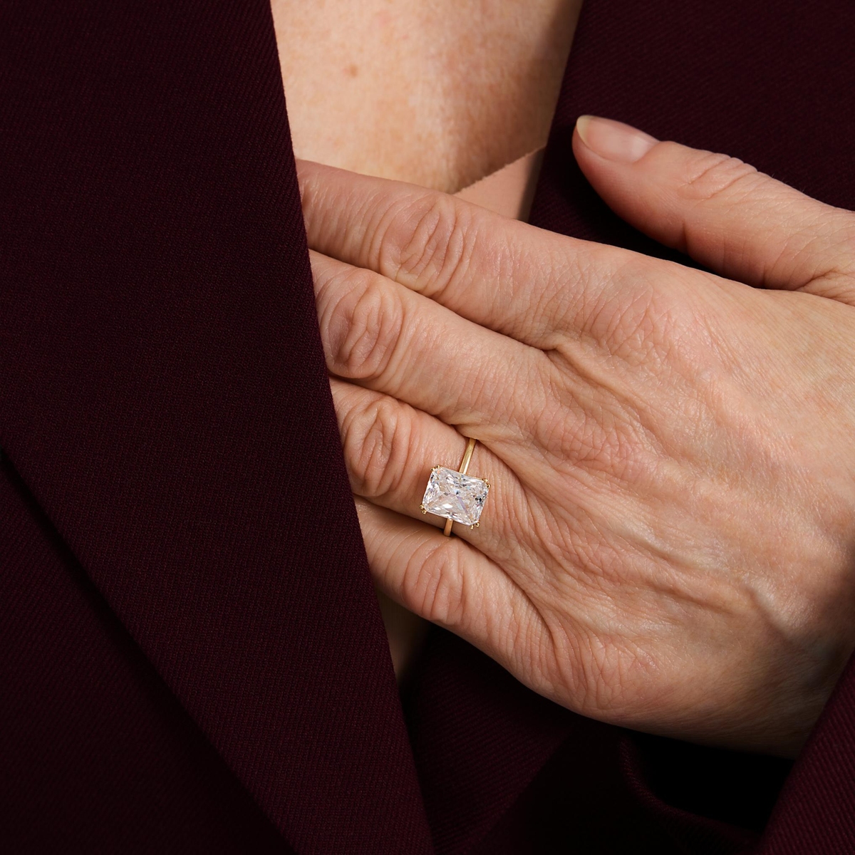 Pierścionek złoty z cyrkonią