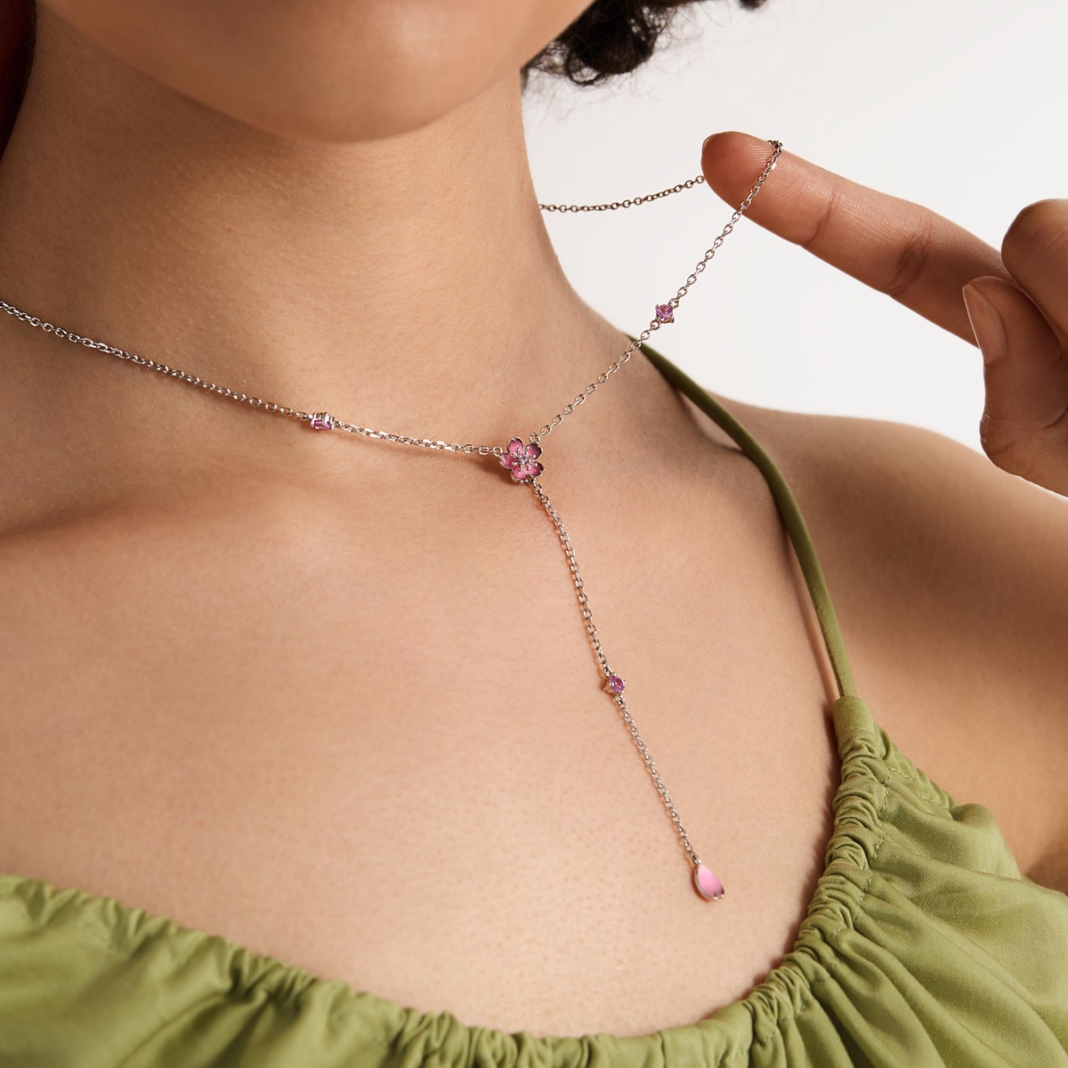 Naszyjnik srebrny Kwiaty Nocy Wiśnia