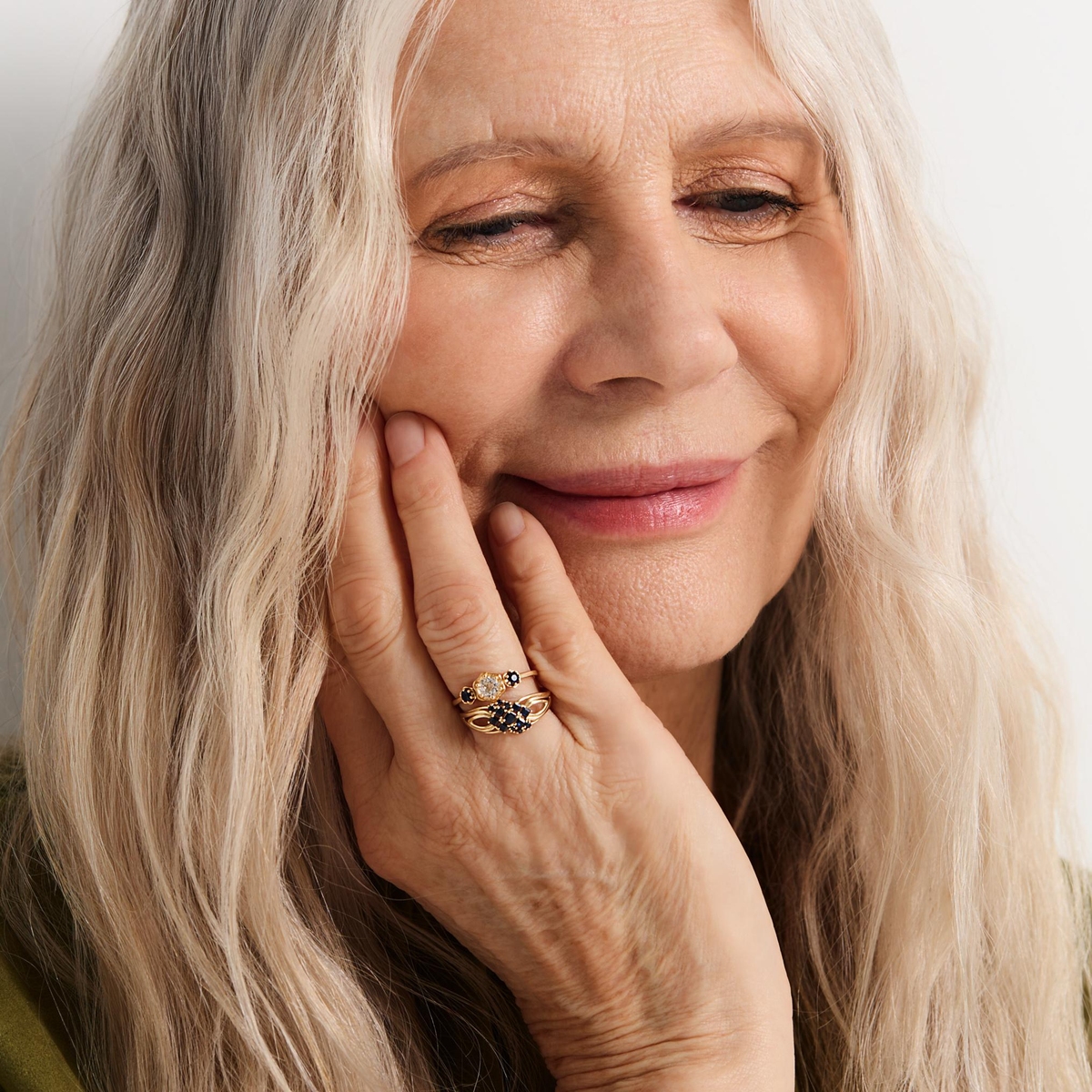 Pierścionek złoty Kwiaty Nocy Borówka