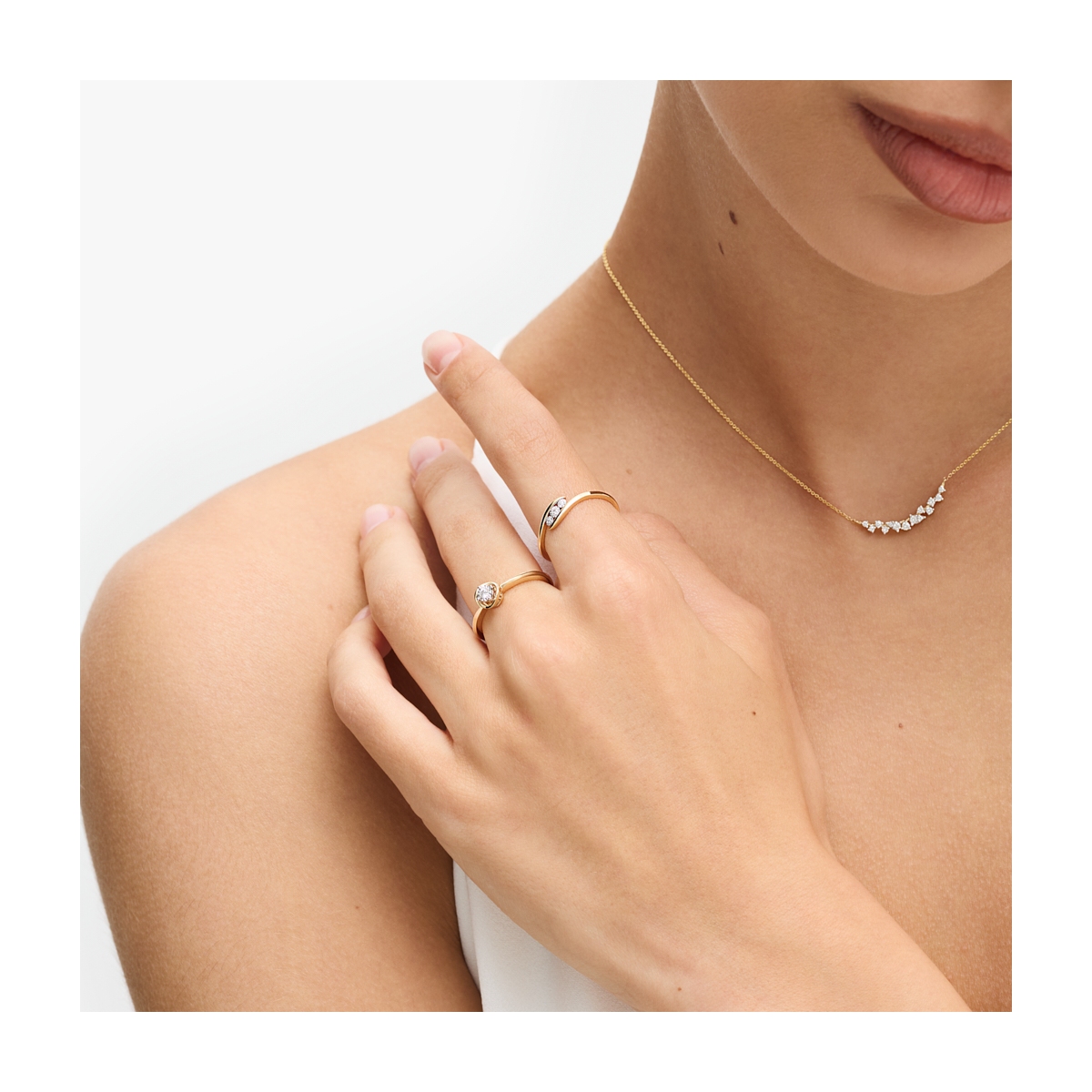 Pierścionek złoty z diamentem