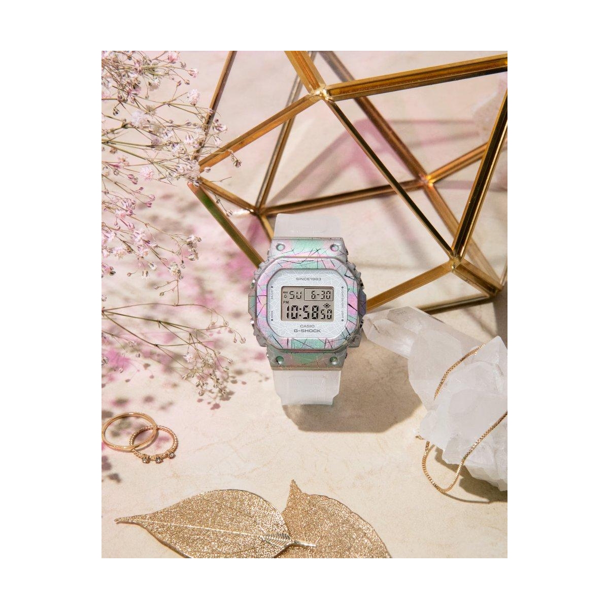 ZEGAREK G-SHOCK DIGITAL WOMEN 40TH ANNIVERSARY ADVENTURER'S STONE SERIES