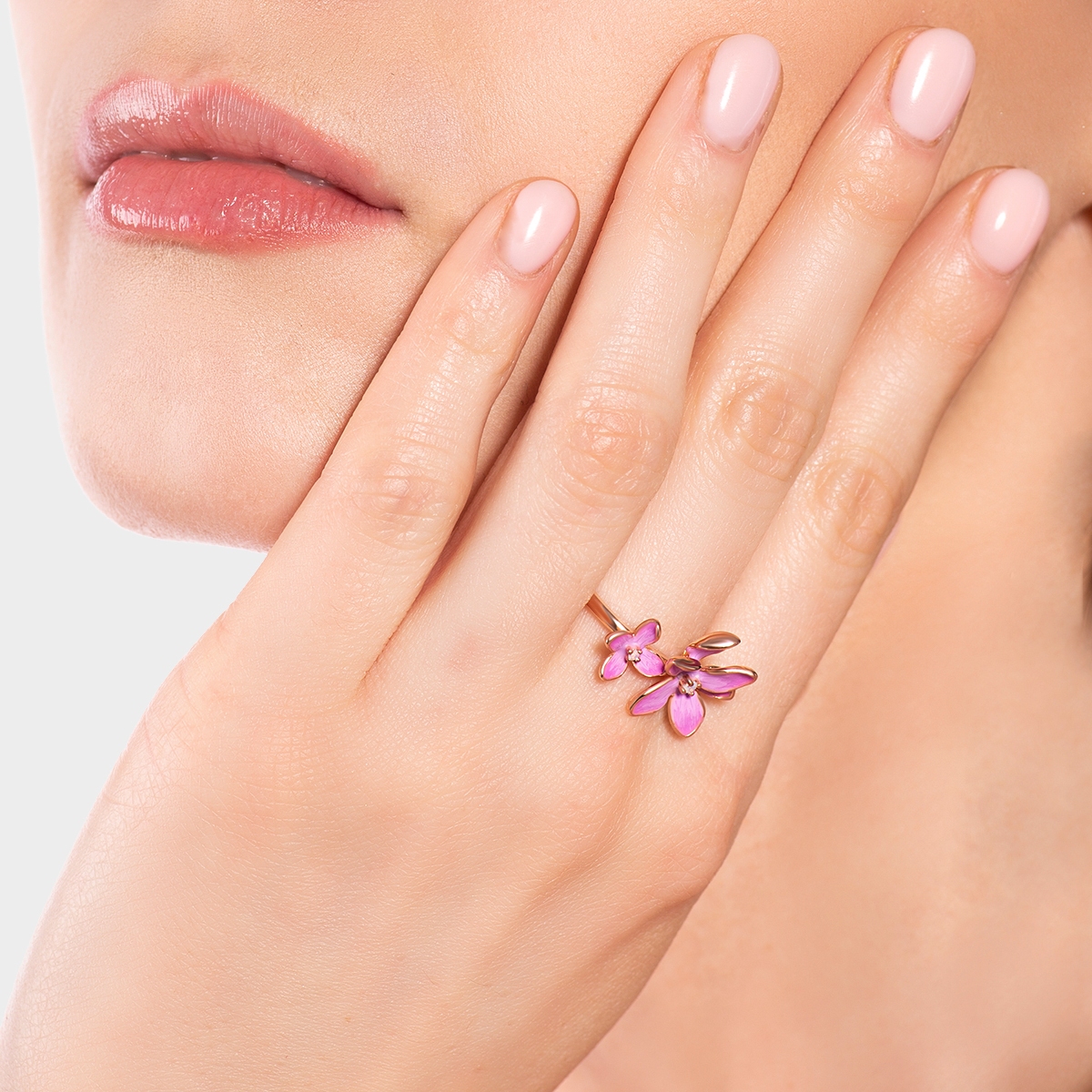 Pierścionek srebrny Kwiaty Nocy Różowy Bez