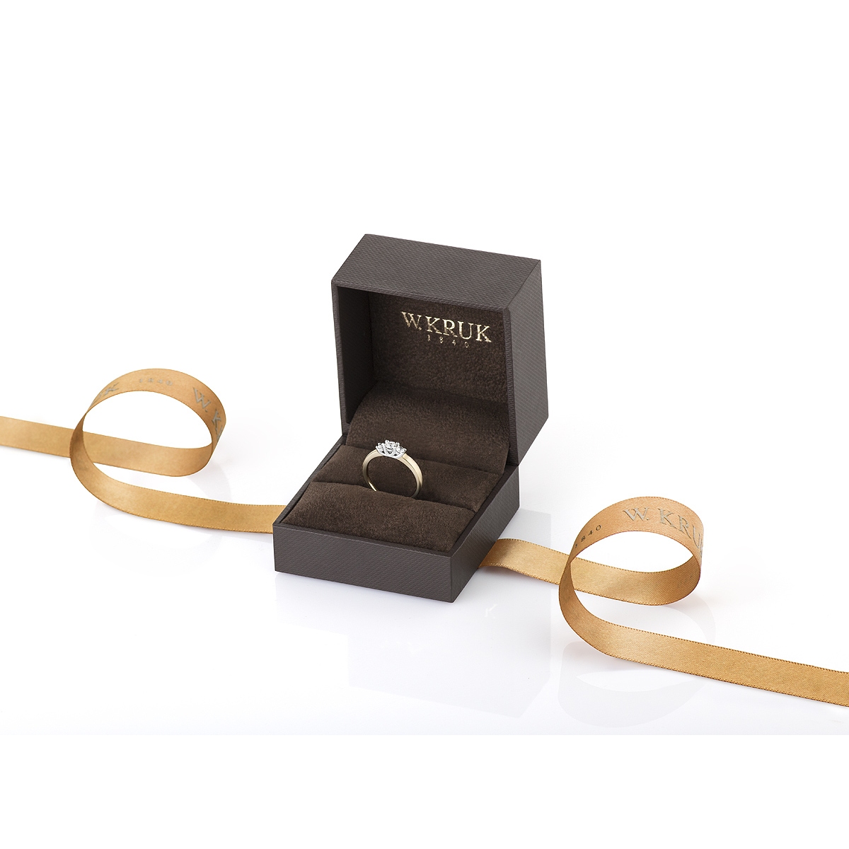 Pierścionek zaręczynowy złoty Wieczny