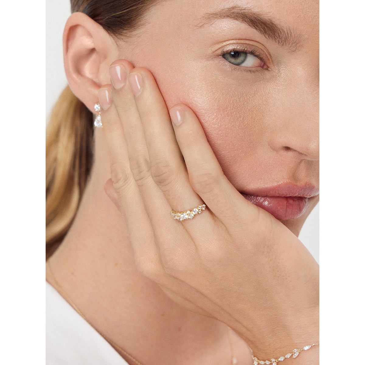 Pierścionek złoty z cyrkoniami Ceremonials