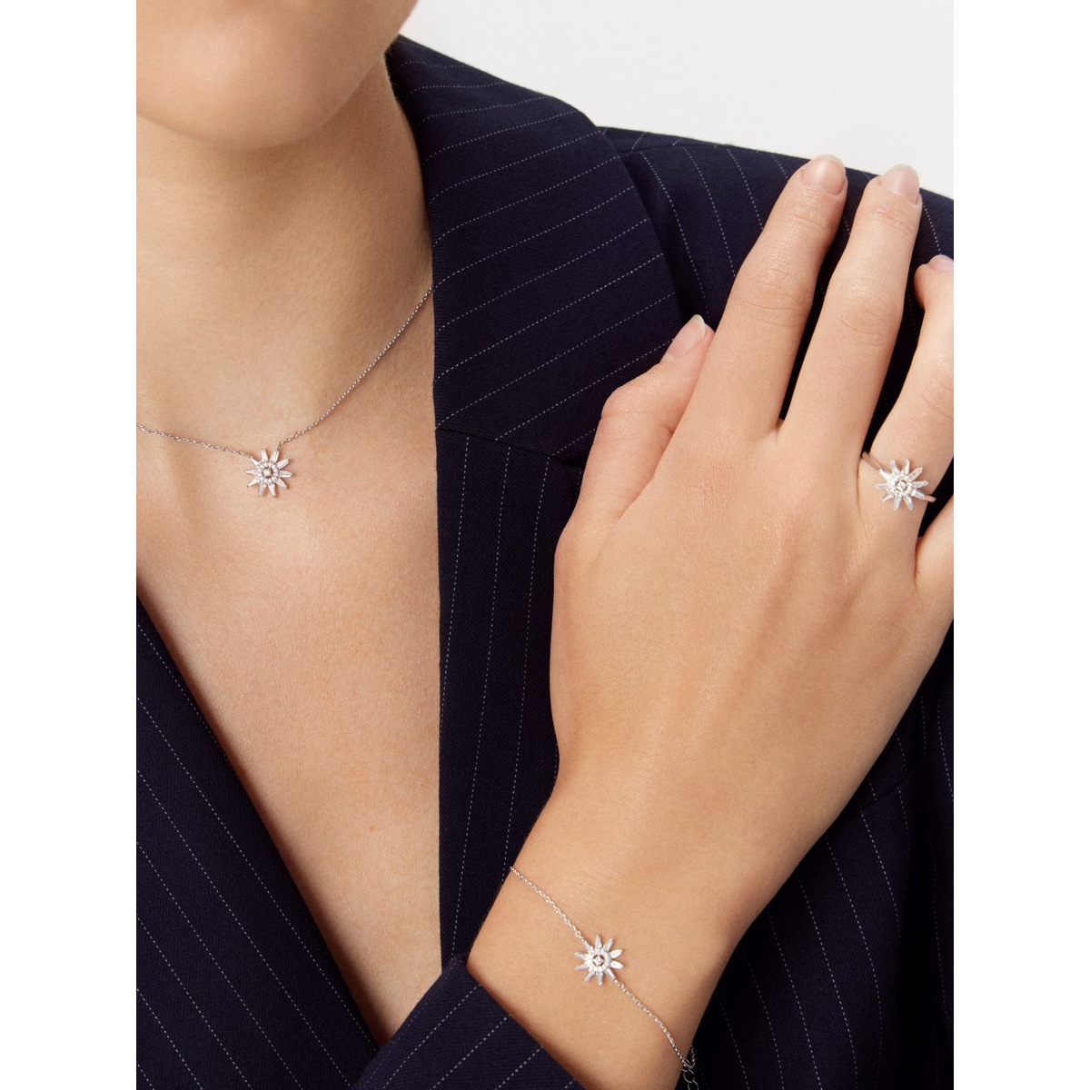 Bransoleta srebrna z cyrkoniami