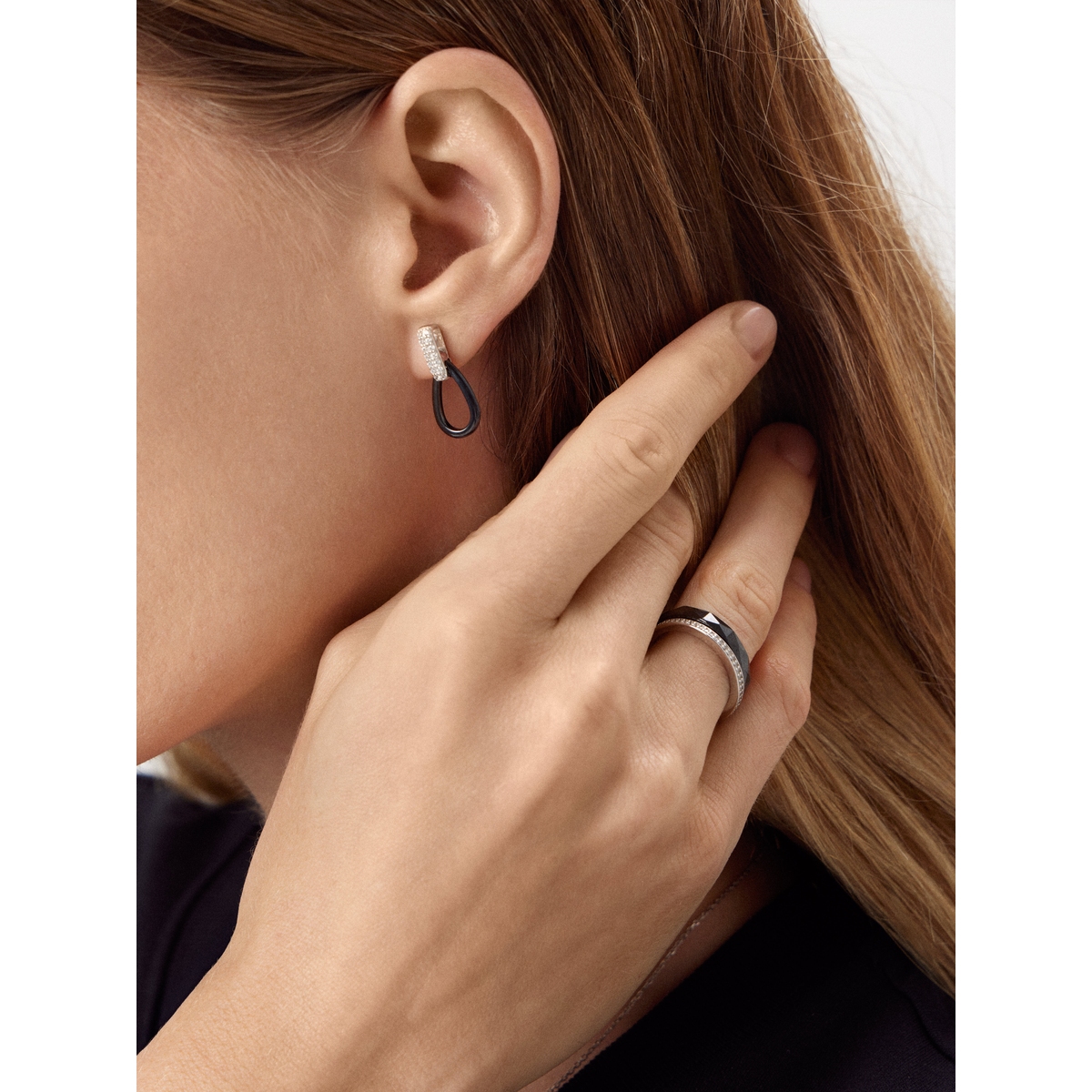 Kolczyki srebrne z czarną ceramiką