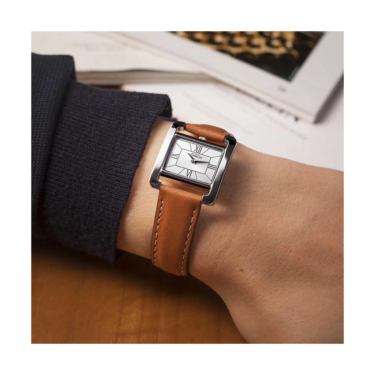 ZEGAREK HERBELIN VE AVENUE