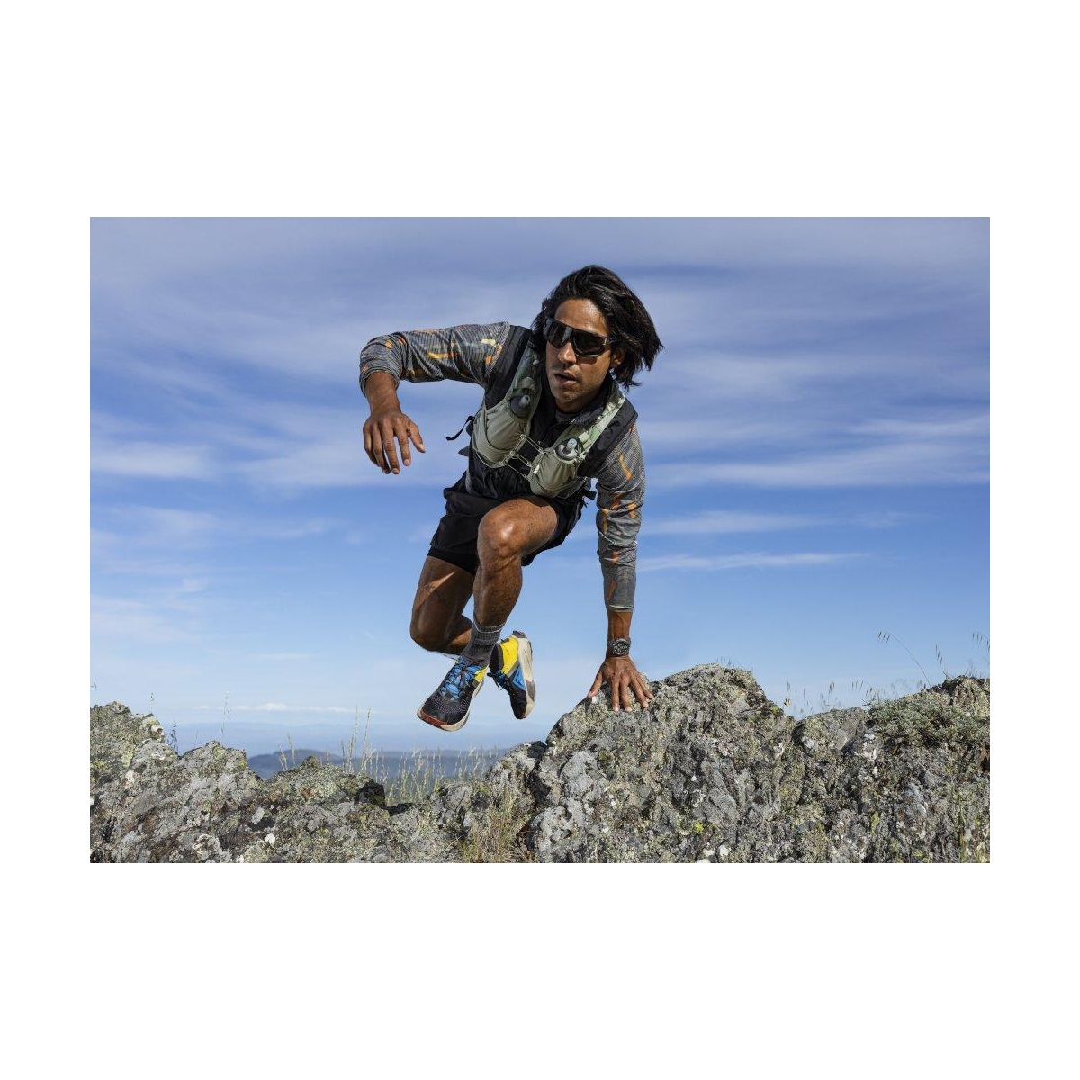 ZEGAREK GARMIN INSTINCT CROSSOVER AMOLED 46,6MM