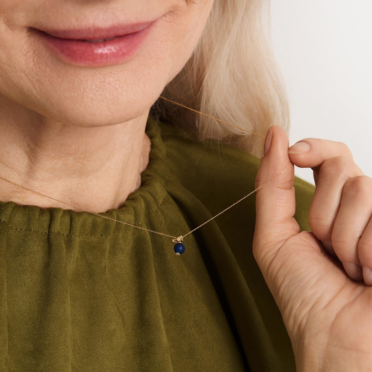 Wisiorek złoty Kwiaty Nocy Borówka